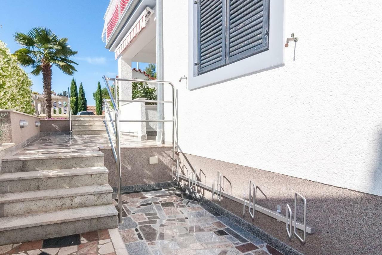 Villa California Poreč Eksteriør bilde