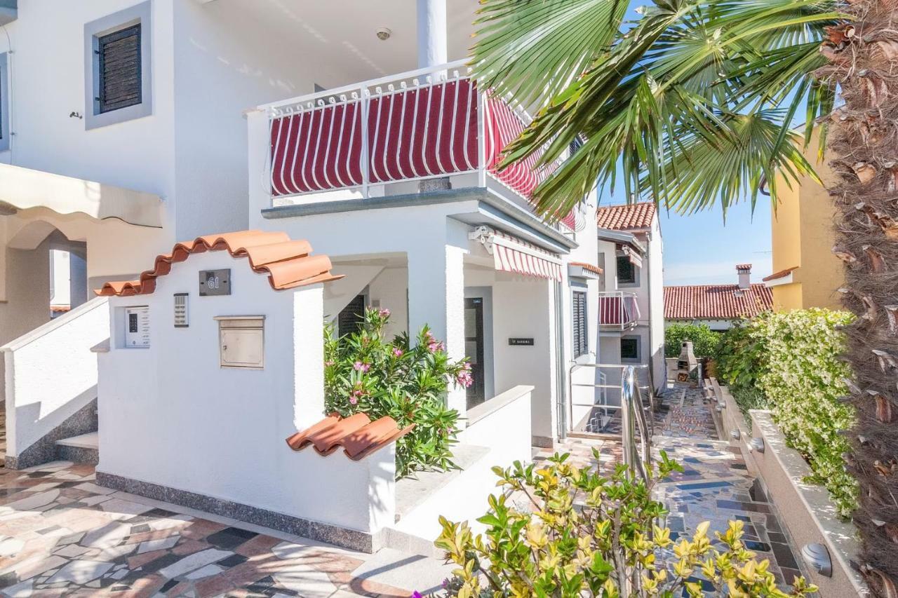 Villa California Poreč Eksteriør bilde