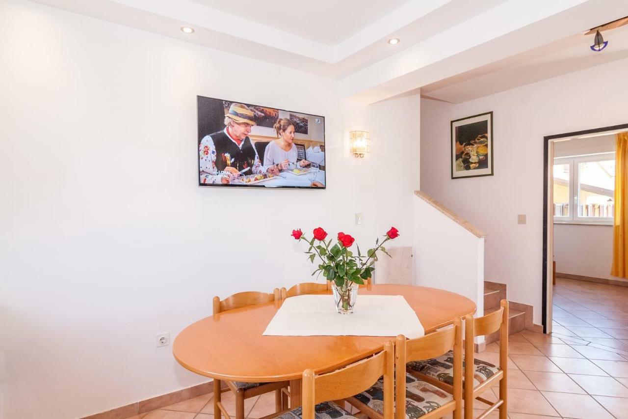 Villa California Poreč Eksteriør bilde
