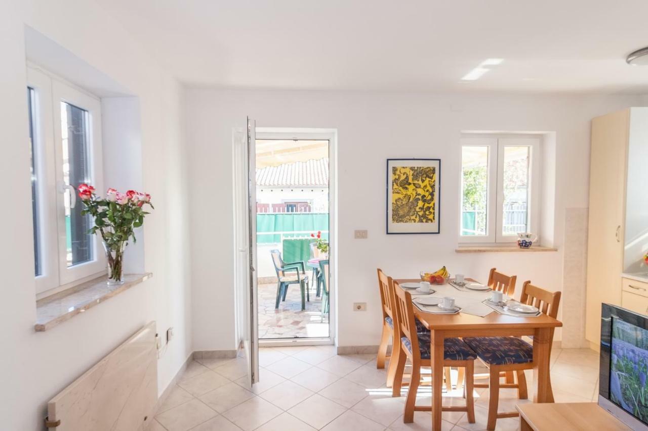Villa California Poreč Eksteriør bilde